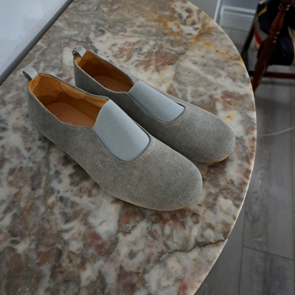 Manuela de Juan Grey Girls Dress Shoes Size 36 ( US 6) New Unboxed - Picture 1 of 1